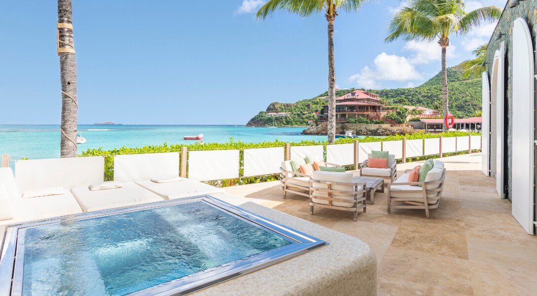 Piscine en bord de plage